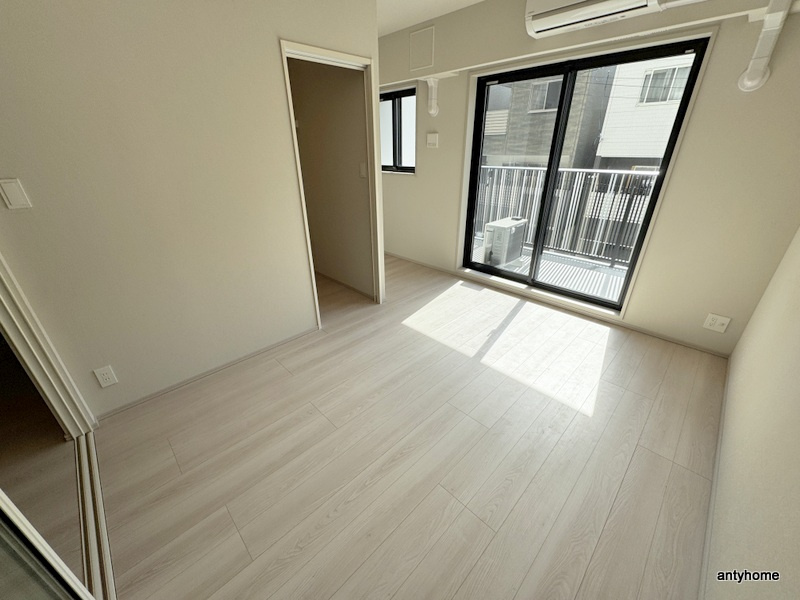 THE MUSIC COURT  仲介手数料無料の寝室