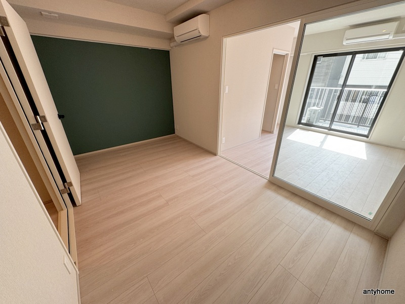 THE MUSIC COURT  仲介手数料無料の居間・リビング