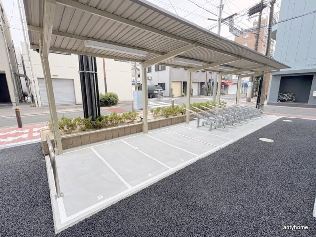 セオリー大阪EAST DOOR　仲介手数料無料の駐車場
