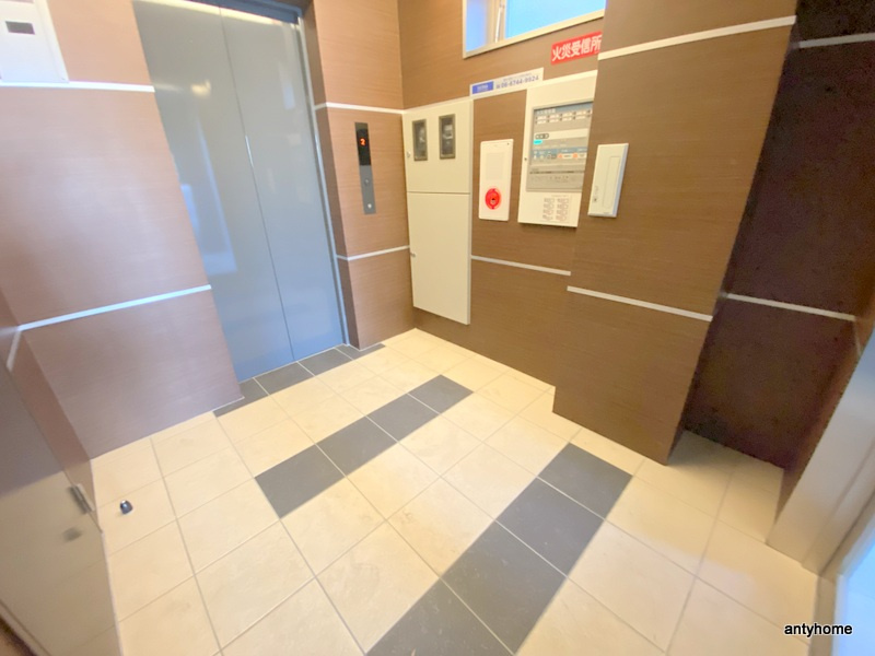 エフエルレジデンス心斎首府 仲介手数料無料のロビー