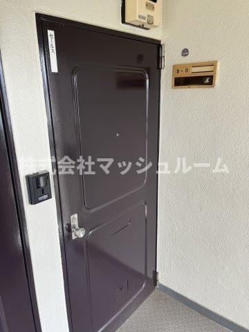 クローバーマンションのエントランス