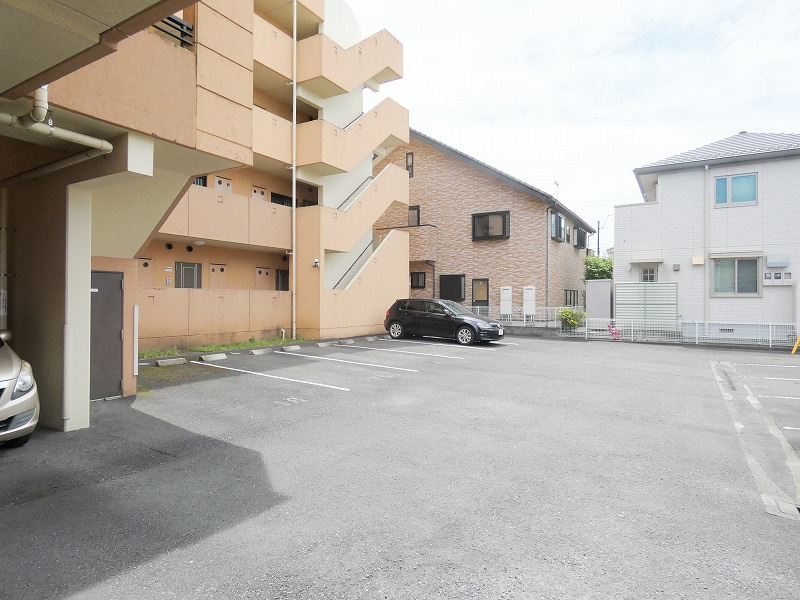 GrandeFioreの駐車場