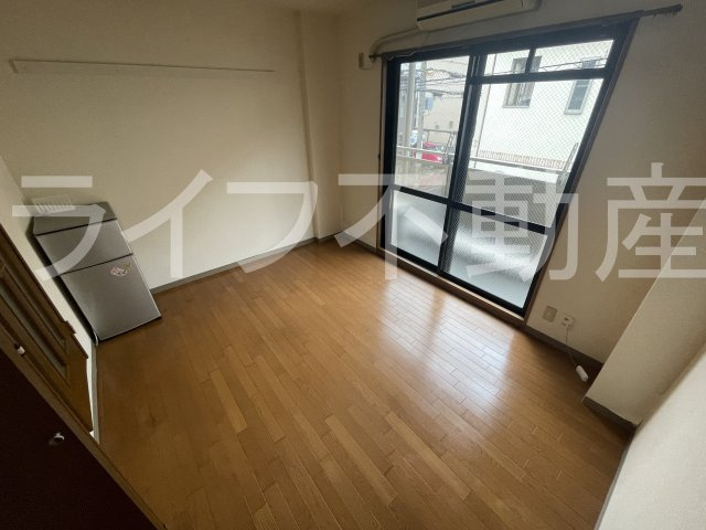 ワイズコートヨシトミの寝室|落ち着いた色調の寝室です