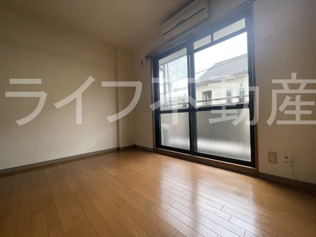 ワイズコートヨシトミの居間・リビング|使いやすいリビングです