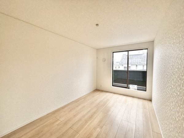 クレイドルガーデン豊田市泉町第3　全2棟　新築戸建の洋室