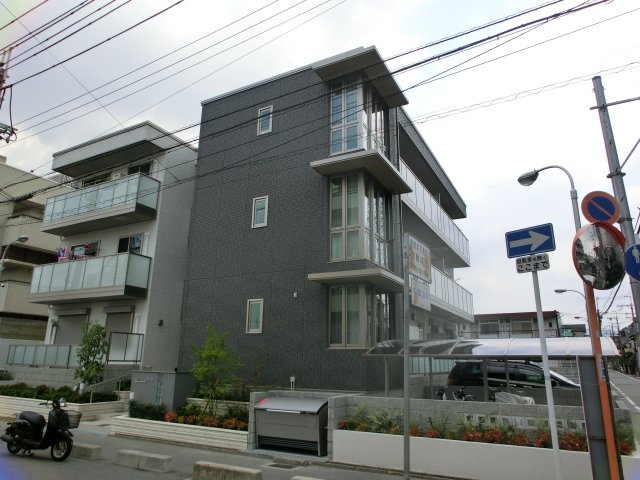 シャーメゾン下小阪Ⅰの外観