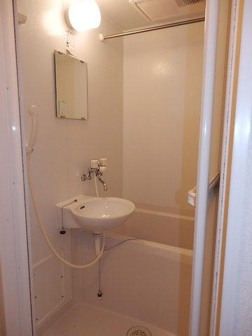 レオパレスホウセイ豊四季の浴室