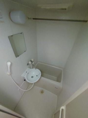 レオパレスボヌールドゥマンの浴室