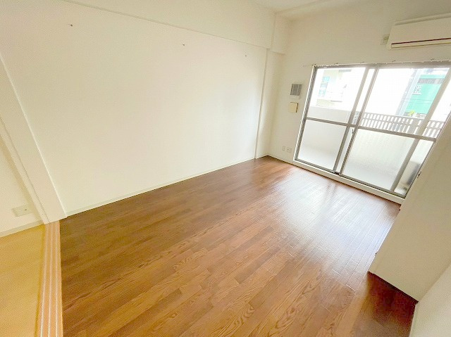 ア・ミュゼ新大阪の居間・リビング