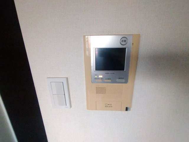 シーネクス本駒込のセキュリティ|モニターフォン　※別室参考写真です。