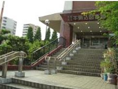 シーネクス本駒込の周辺|本駒込図書館