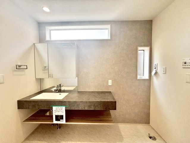 ブルーミングガーデン豊田市宮口町2丁目　全2棟　新築戸建の独立洗面台