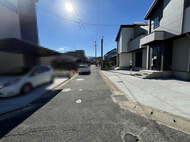 【その他】 | 福岡市南区警弥郷3丁目2期　2号棟（全2棟）【仲介手数料無料・0円】 | 現地写真。前面道路です。