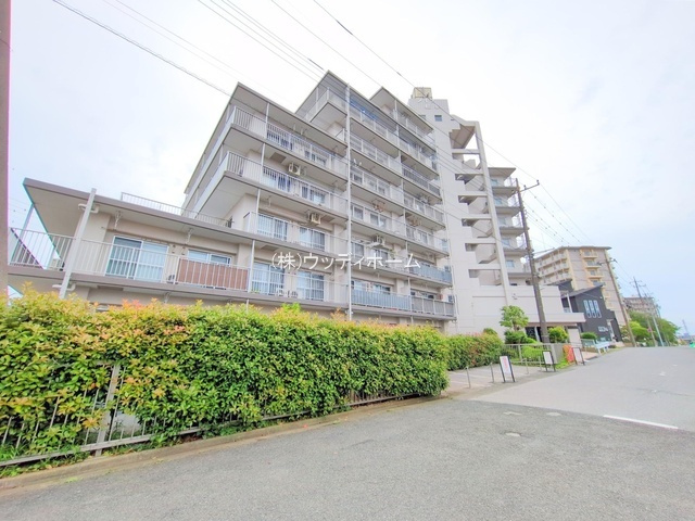 メイツ越谷　中古マンションの外観