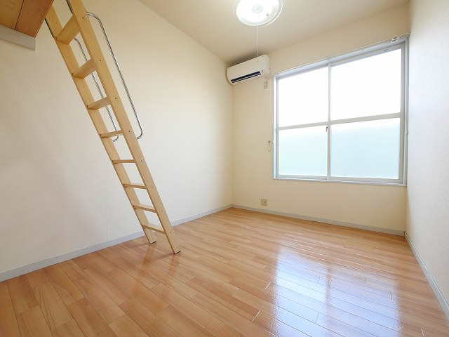 ルーチェ菅原の寝室