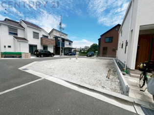 ネクステージ池尻　全19区画の外観