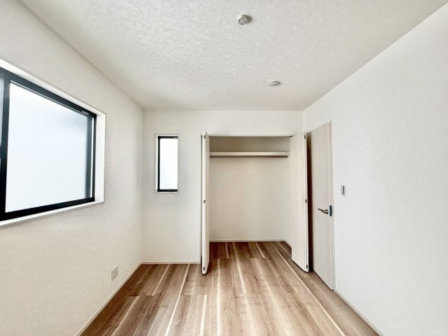 REXCRAS豊田市秋葉町第1　全2棟　新築戸建の洋室