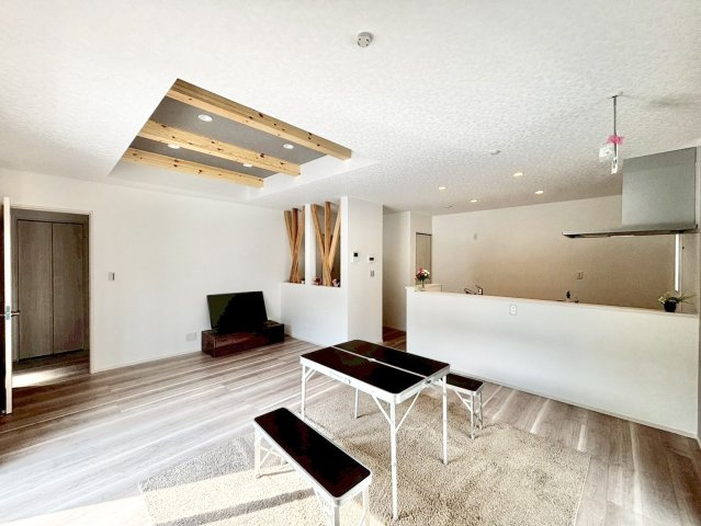 REXCRAS豊田市秋葉町第1　全2棟　新築戸建の居間・リビング