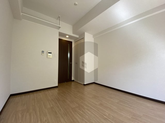 エムプラザ小阪駅前の居間・リビング