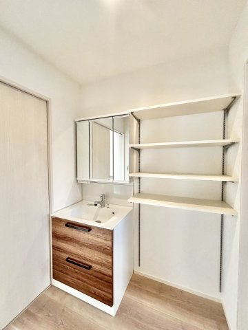 REXCRAS豊田市秋葉町第1　全2棟　新築戸建の独立洗面台