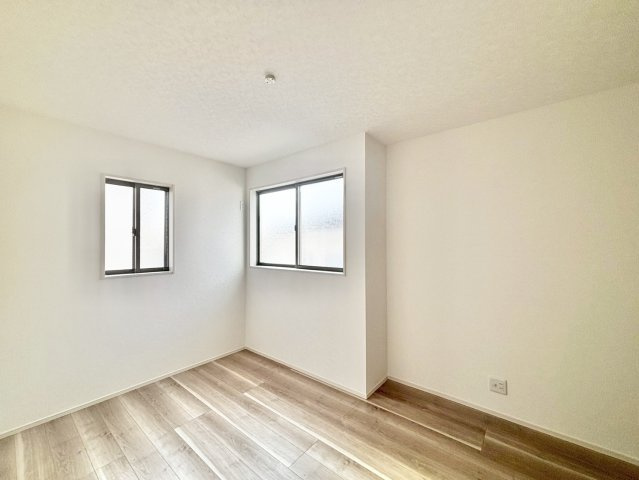 REXCRAS豊田市秋葉町第1　全2棟　新築戸建の洋室