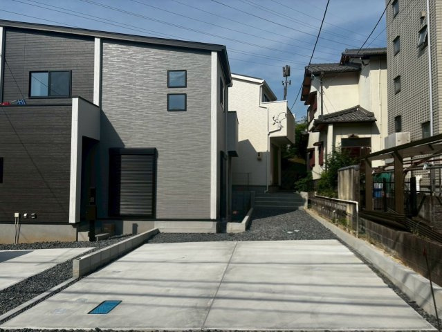 REXCRAS豊田市秋葉町第1　全2棟　新築戸建の駐車場