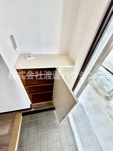 ドール箕面の収納|下駄箱付き