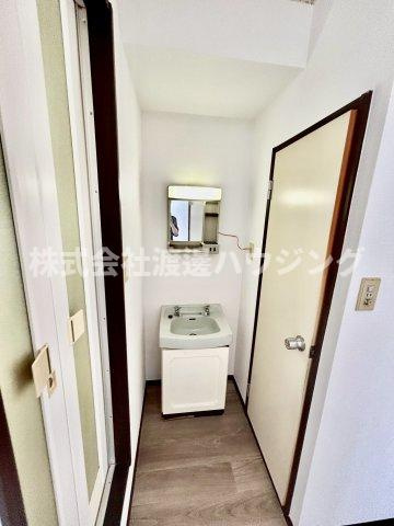 ドール箕面の洗面所