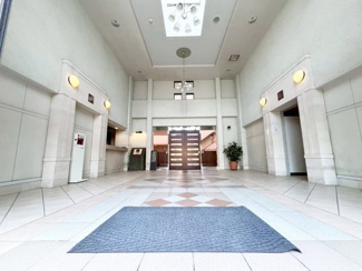 【エントランス】