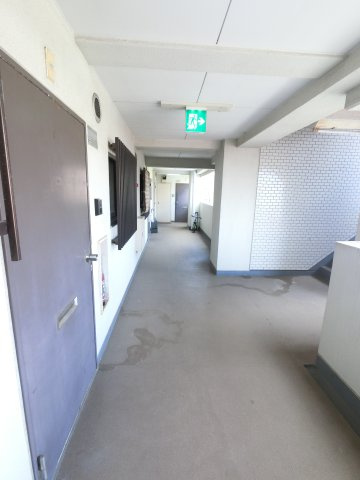 グランドール川秋のロビー