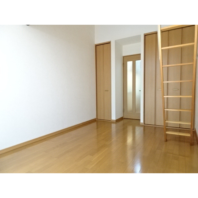 ピュアフリー井尻駅前Bの居間・リビング