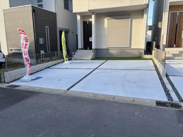 高浜市春日町　全2棟・1号棟の駐車場|２台駐車できます！