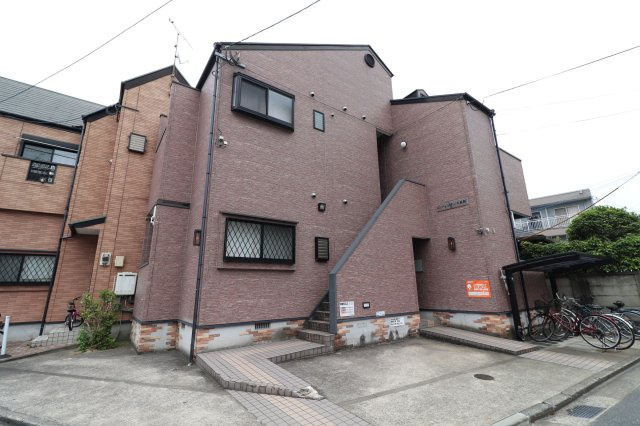 フォンテーヌ西新の外観