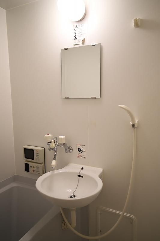 フォンテーヌ西新の洗面所