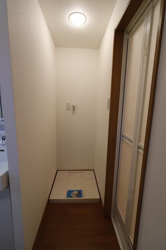 メゾンド井尻の玄関