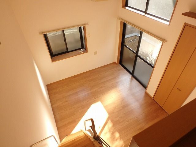 ピュア平尾弐番館の居間・リビング