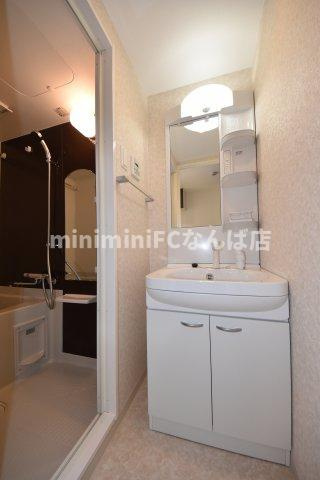 大阪市浪速区敷津西２丁目の賃貸マンションの洗面所|使いやすい洗面所です