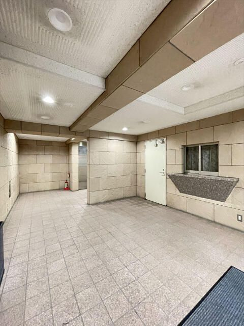 スカイコート目白台のロビー