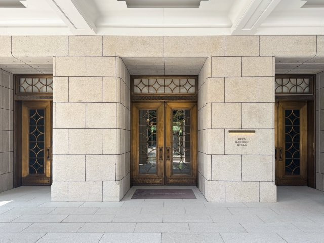 【エントランス】