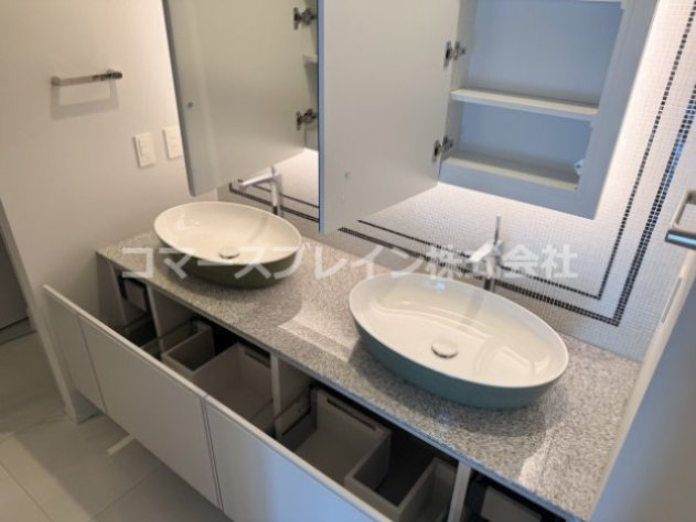 【独立洗面台】