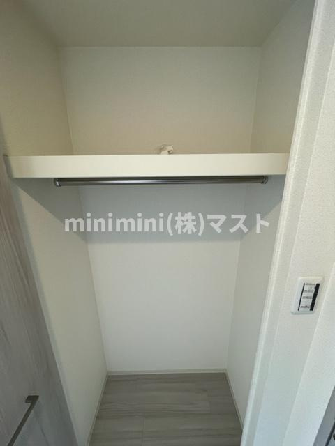 プレサンス東小橋エレディータの収納