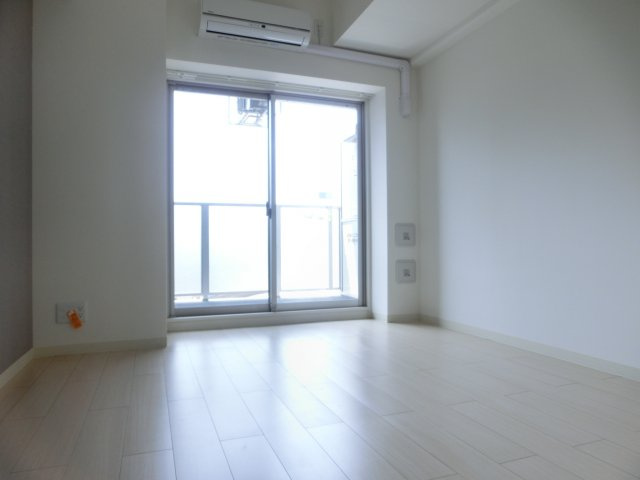 エスリード阿波座レジデンスの洋室