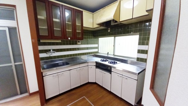 西九条町２　Ａのキッチン
