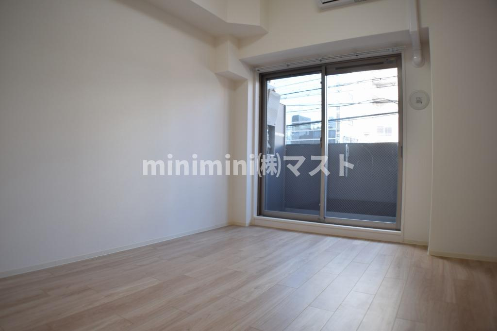 プレサンス玉造駅前ルージュの居間・リビング