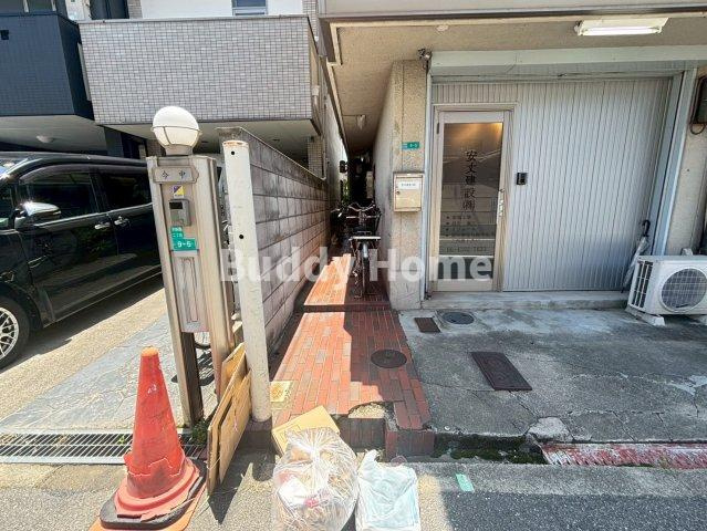 えびすマンションのエントランス