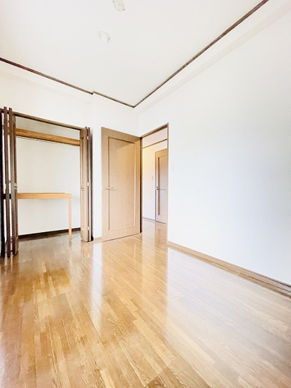 【洋室】 | エステートマンション長丘