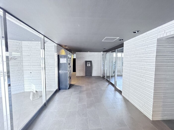 【エントランス】 | エントランス