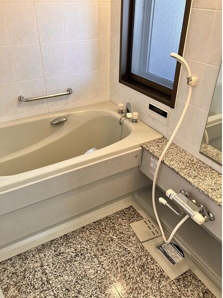 パークハウスガーデン梅園北館の浴室