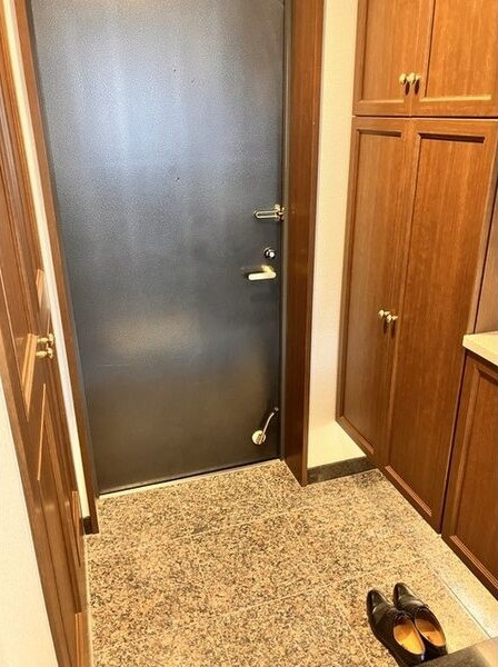 パークハウスガーデン梅園北館の玄関