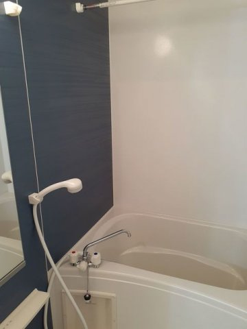 アーデント・サピー壱番館の浴室|浴室乾燥機付きのお風呂です♪